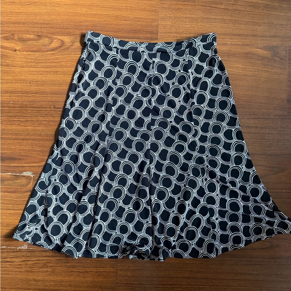 George Black & White Print Skirt Size S